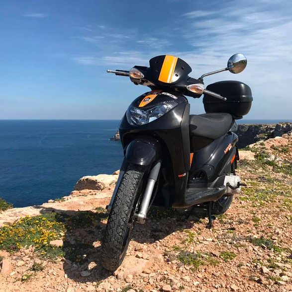 Noleggio scooter a Lampedusa 